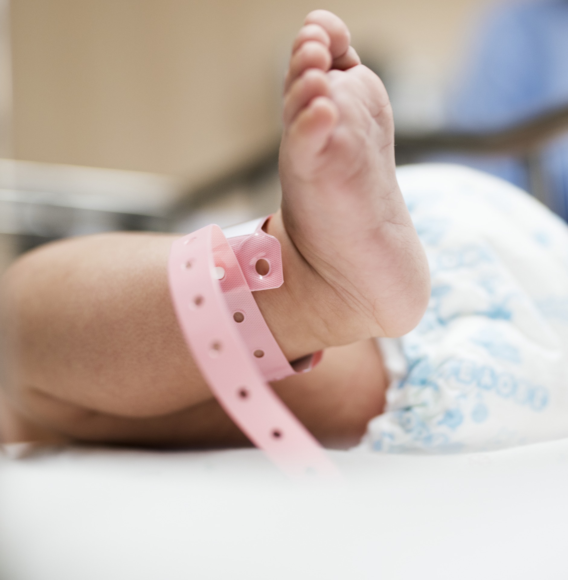 Fiocco rosa, è nata Ester: benvenuta al mondo alla “cucciola” e auguri a mamma Jessica e babbo Nicola