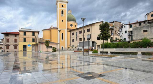 Niente banchi alimentari sabato mattina a Querceta