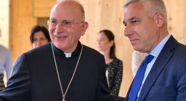 Il saluto di Viareggio all&#8217;ex vescovo Castellani e il benvenuto a monsignor Giulietti