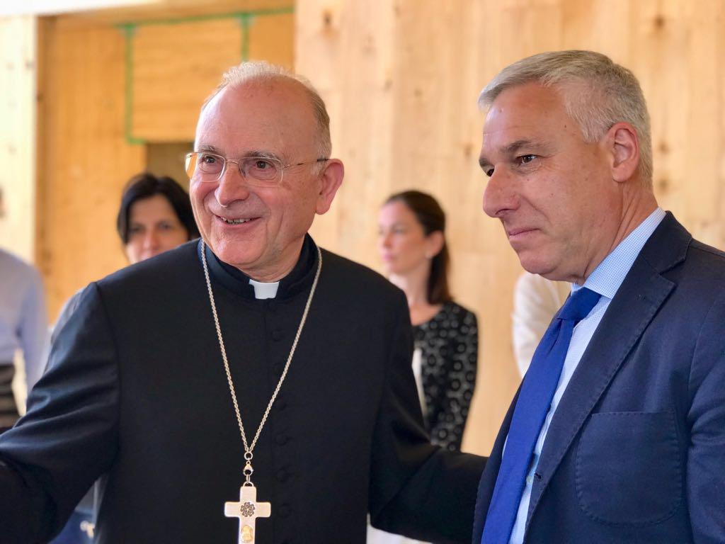 Il saluto di Viareggio all’ex vescovo Castellani e il benvenuto a monsignor Giulietti