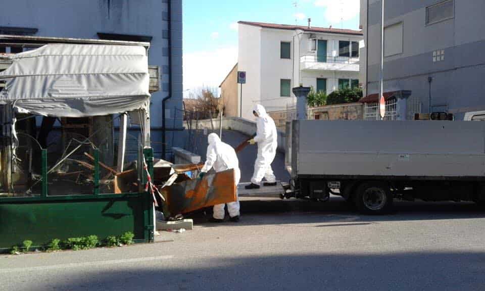 Chiosco a fuoco, Sea rimuove i resti