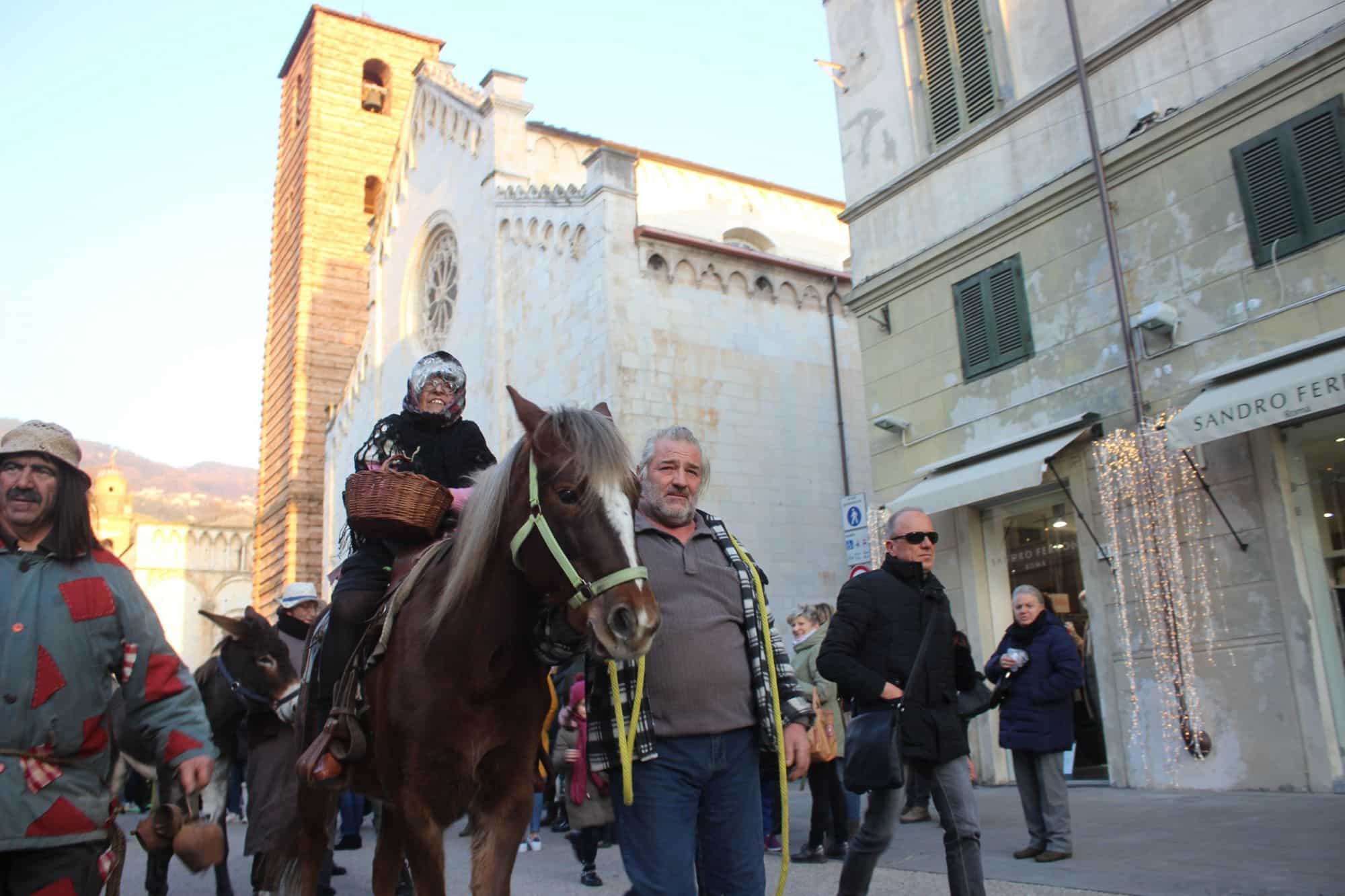 Piace la Befana sul miccio