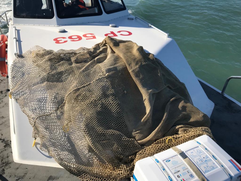 La rete sottomisura sequestrata