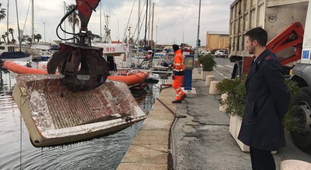 Sea rimuove relitti abbandonati in Porto