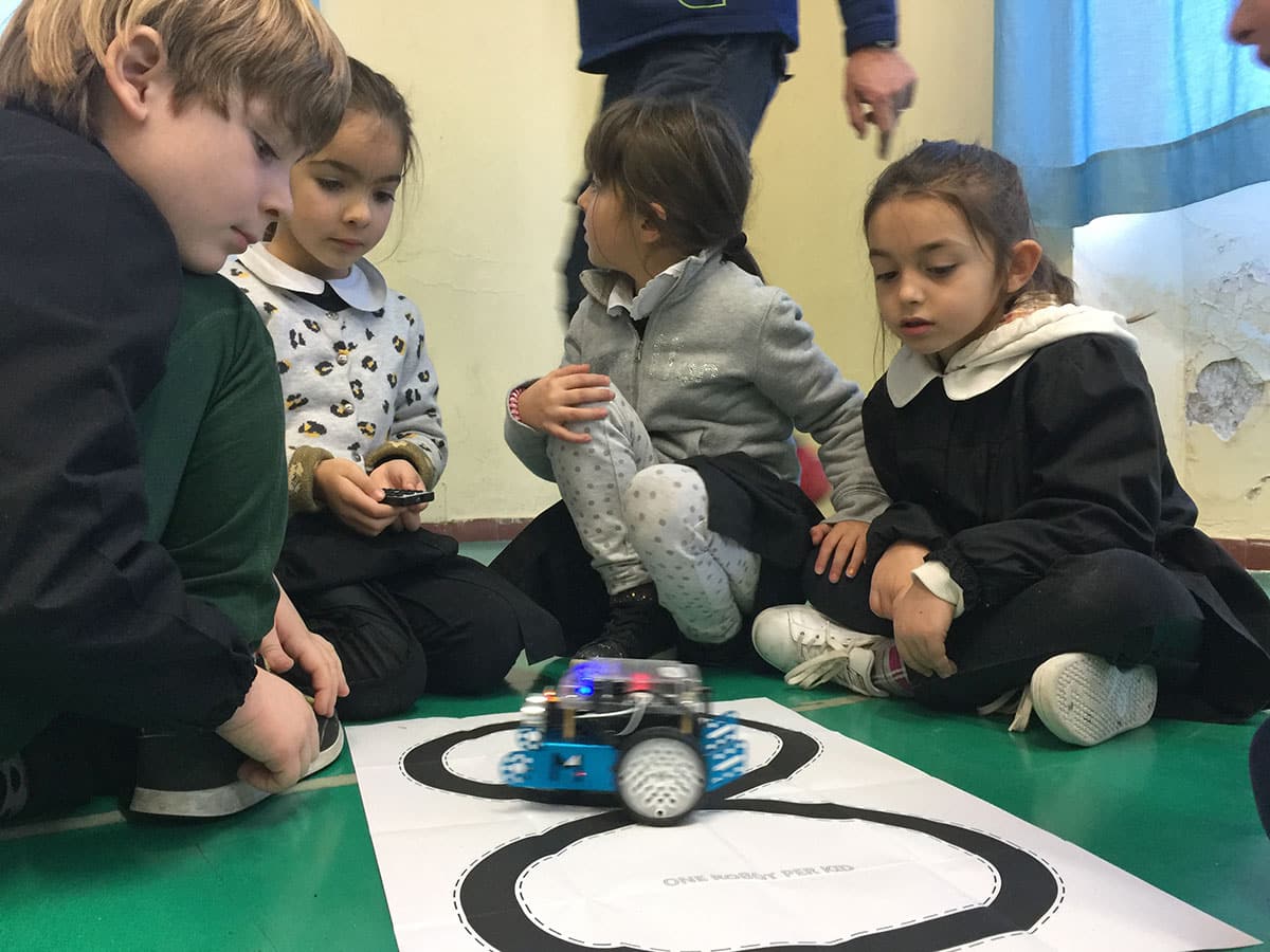 Lezione introduttiva per il corso di robotica nelle scuole primarie