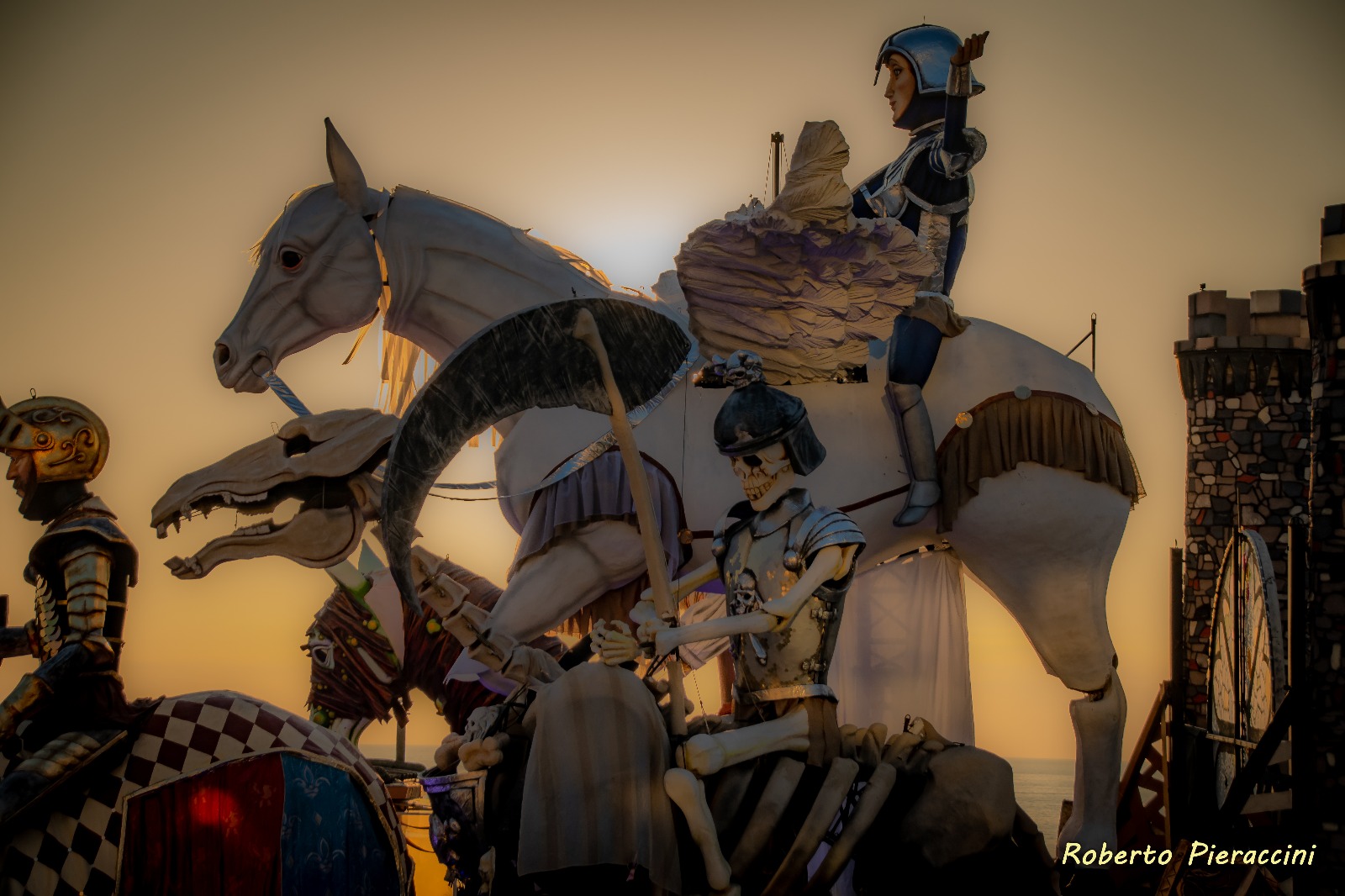 Cavalieri al tramonto
