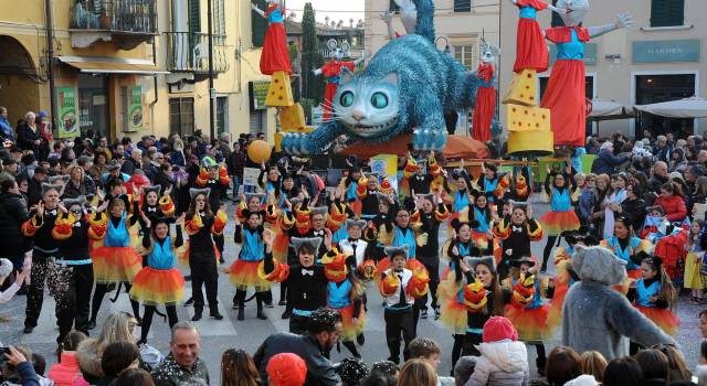 E&#8217; Carnevale anche a Pietrasanta: si punta al record