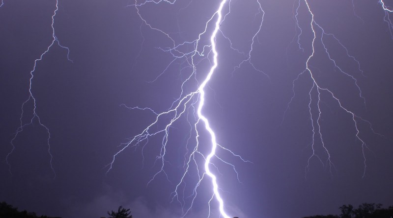 Temporali, vento e grandinate: allerta meteo sulle zone interne della Toscana