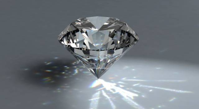 Truffa diamanti, Federconsumatori Toscana: 80 risparmiatori. Vittime anche in Versilia