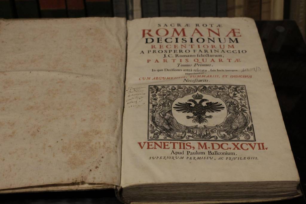 16 Accademia di Belle Arti di Carrara Fondo Antico