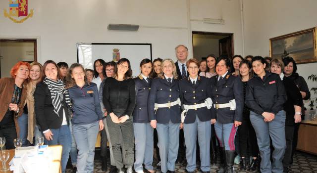 La Questura di Lucca festeggia le donne della Polizia di Stato