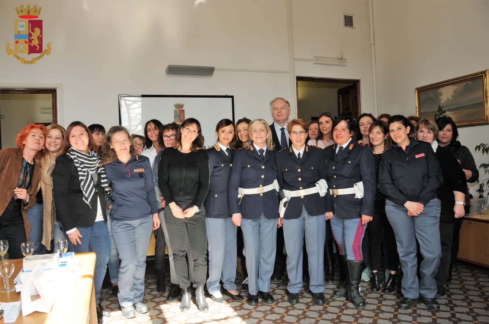 La Questura di Lucca festeggia le donne della Polizia di Stato