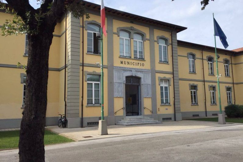 Il Comune di Forte dei Marmi e la Croce Verde aderiscono alla campagna nazionale #coloriamocidililla