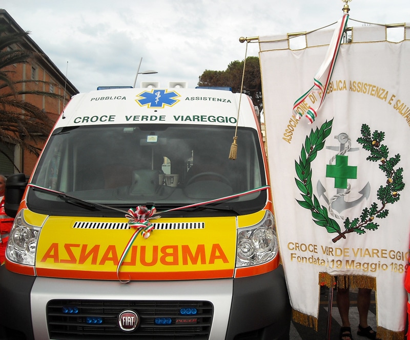 Nuova ambulanza per la Croce Verde Viareggio. Manca un ultimo, piccolo sforzo