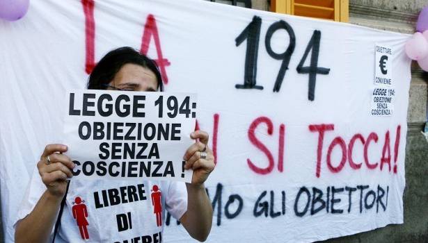 Forum Pro vita nei consultori, Repubblica Viareggina: &#8220;E&#8217; violenza sulle donne&#8221;