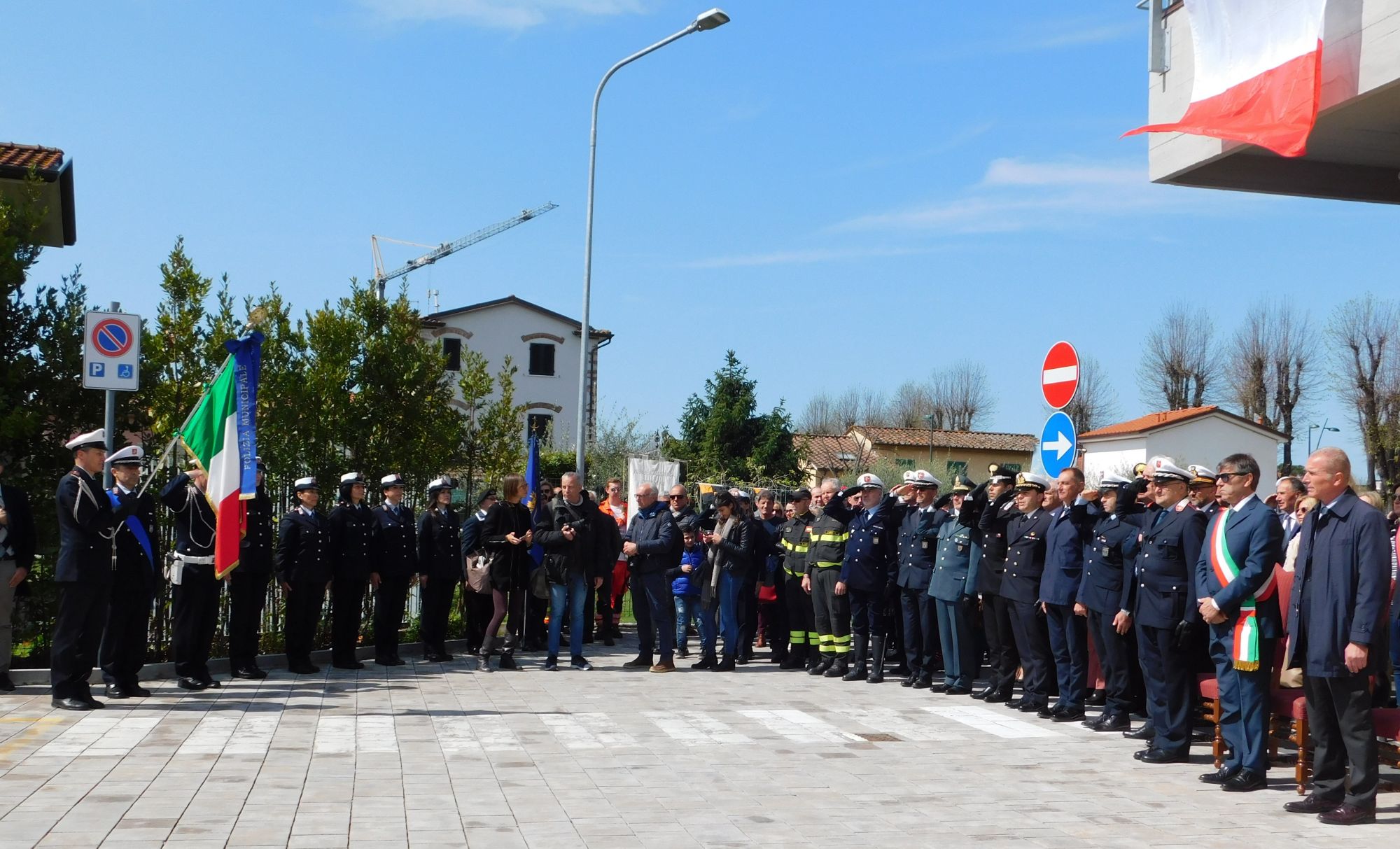 Nuova sede per i vigili urbani di Forte dei Marmi, il taglio del nastro stamattina