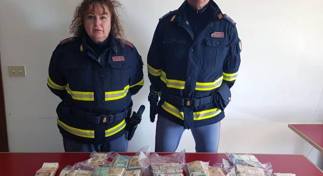 In A/1 arrestato un ladro ricercato in Francia. La Polstrada sequestra a due ricettatori quasi 400.000 euro