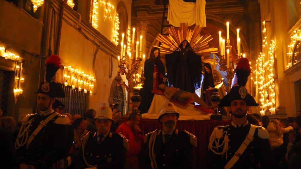 Uno scorcio della processione 2016 2