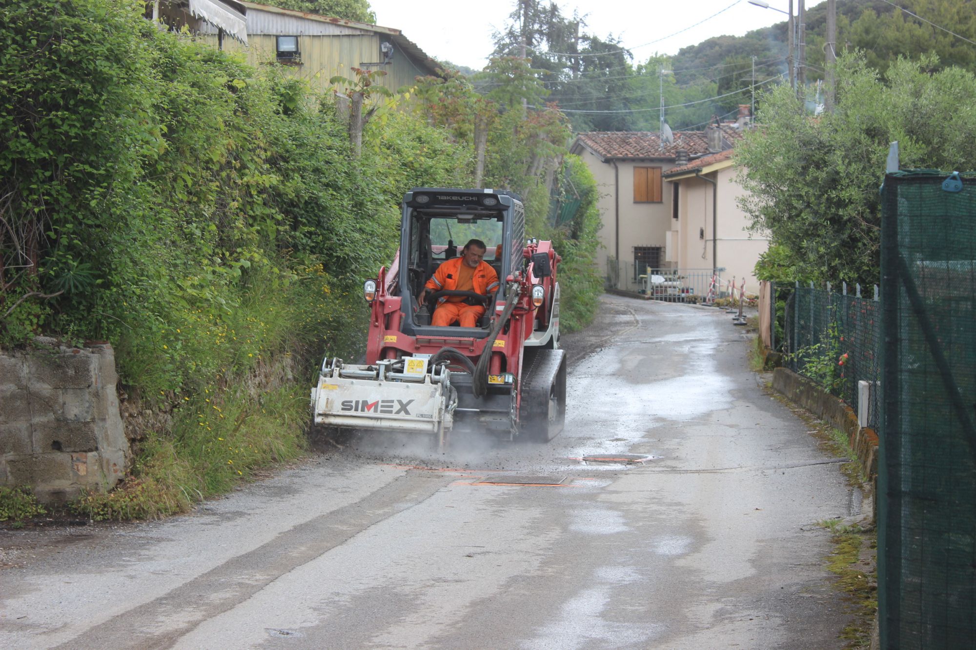 Avanti con il piano asfaltature a Pietrasanta