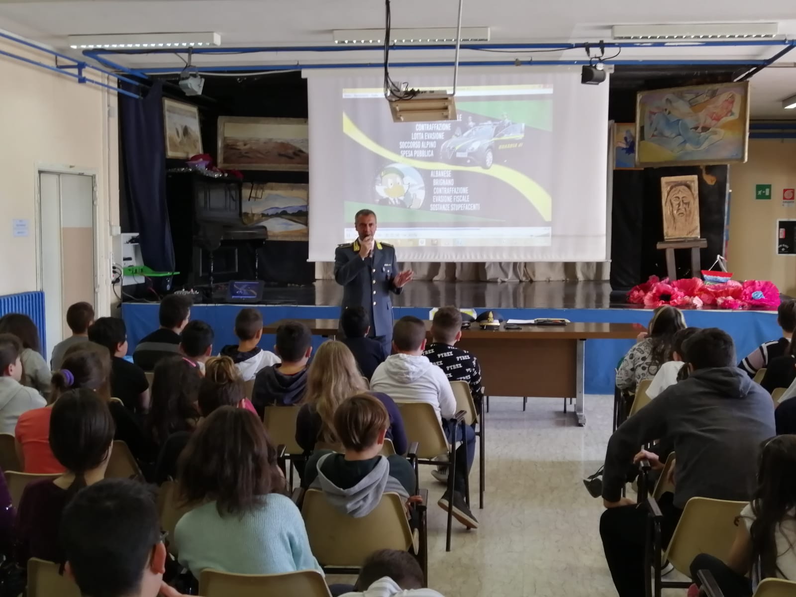 Studenti della provincia di Lucca a lezione di legalità economica con le Fiamme Gialle
