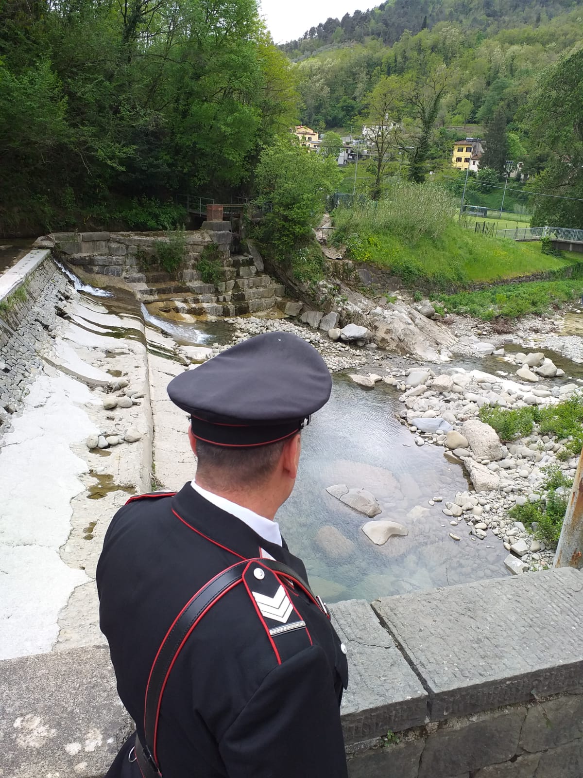 Minaccia di suicidarsi, salvato dai Carabinieri