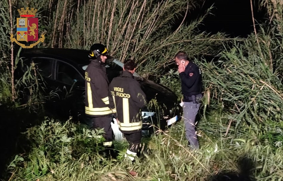 Precipita nel Serchio, conducente ubriaca viene denunciata