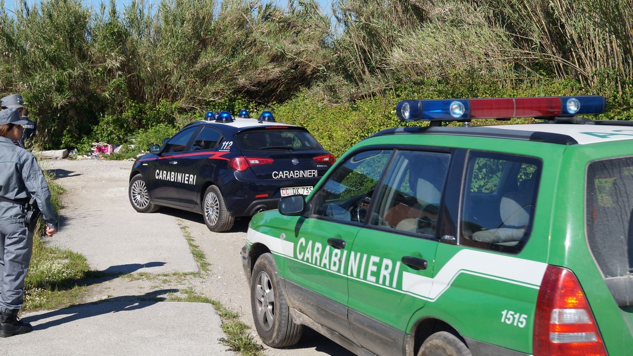 Inquinamento ambientale nel Massaciuccoli, i carabinieri sequestrano discariche abusive