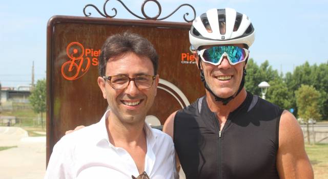 Mario Cipollini taglia nastro “Pietrasanta in sella”, inaugurati i punti pronto soccorso per i ciclisti