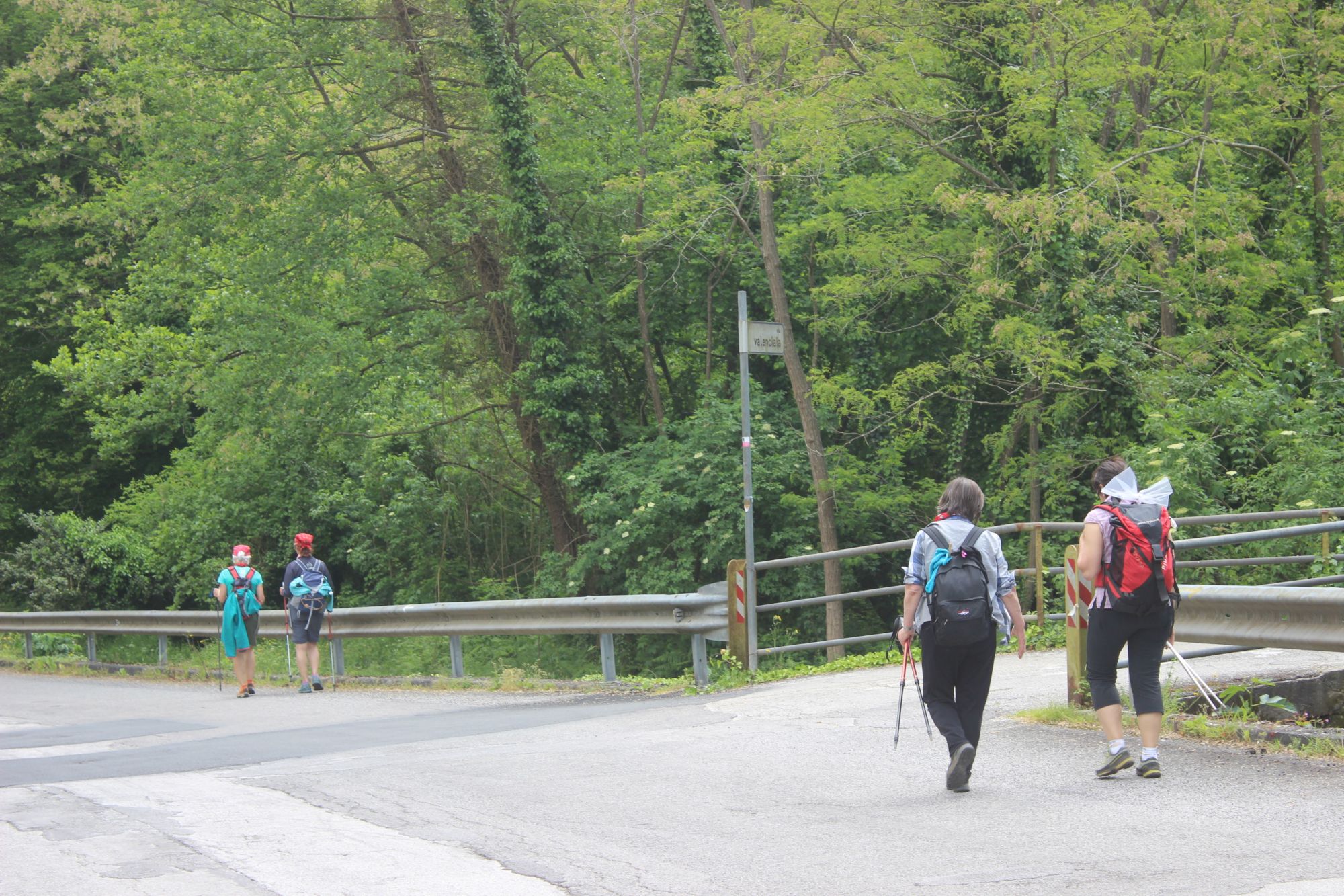 Menu del Pellegrino e nuova segnaletica della via Francigena in bicicletta. Pietrasanta scommette sul turismo lento