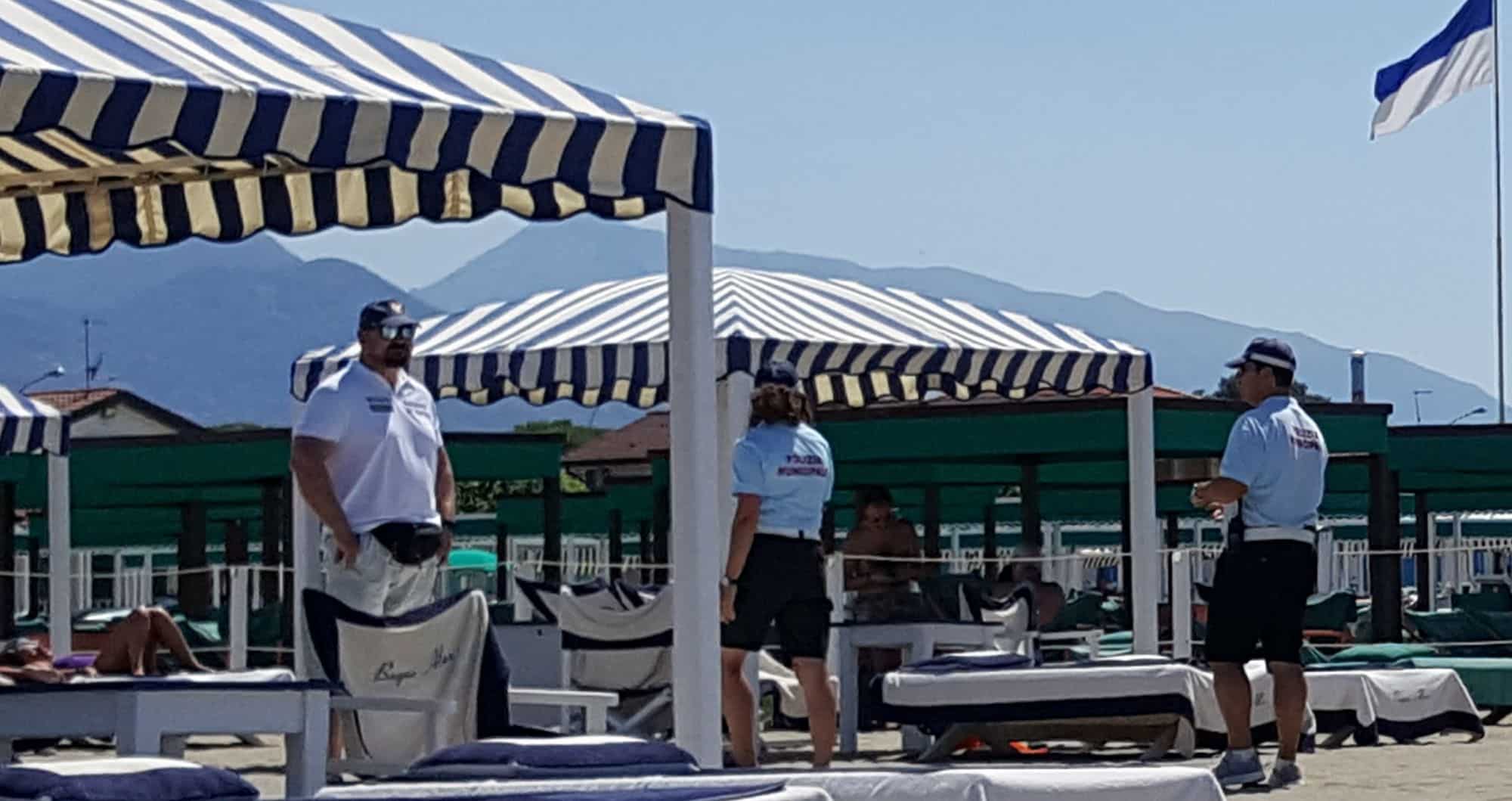 A Forte dei Marmi bagni aperti fino al 3 novembre