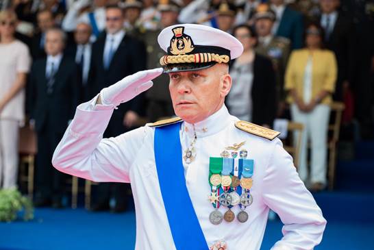 L’Ammiraglio Giuseppe Cavo Dragone assume il comando della Marina Militare