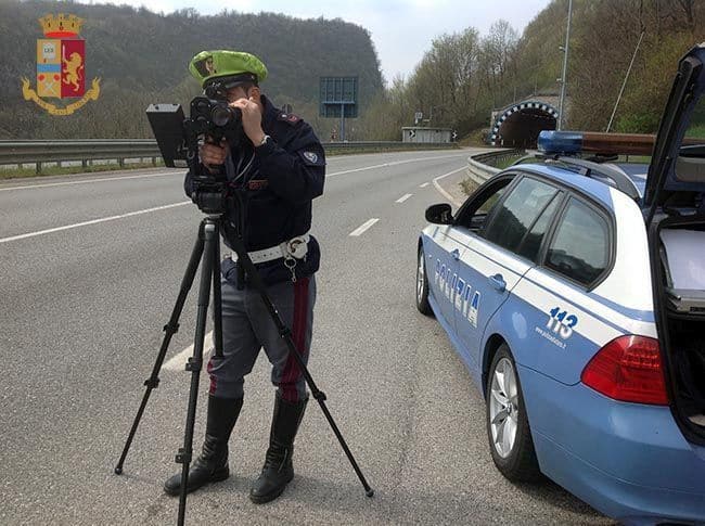 Ritirate 26 patenti e tolti 1.524 punti. In 98 erano senza cinture di sicurezza. Fotografati 478 veicoli che correvano troppo