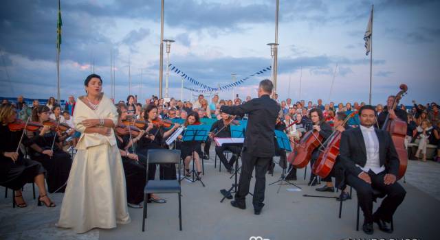 Concerto all&#8217;alba a Forte dei Marmi, le foto di Mauro Pucci