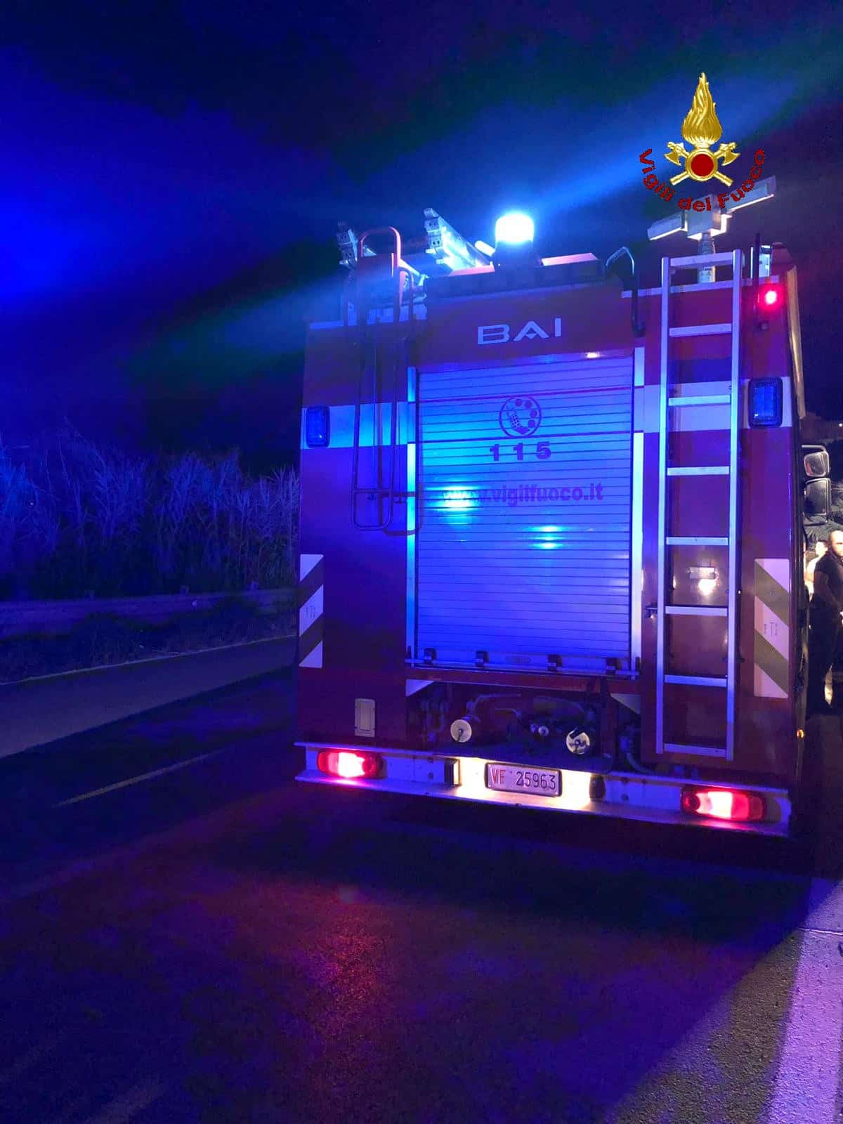 A fuoco un camion, trasportava mangime per animali