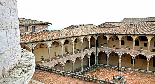 Il Pucciniano 2019 va in archivio, Suor Angelica nella magica cornice del  Chiostro della Basilica di San Francesco di Assisi