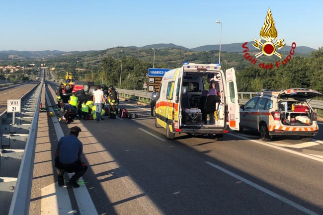 Si ribalta sulla Siena Grosseto, strada chiusa al traffico