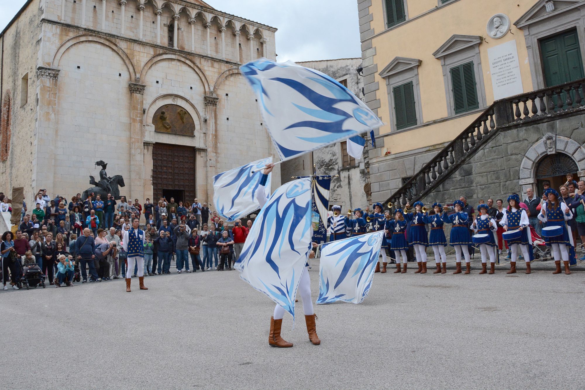 Torna il weekend di Pietrasanta Medievale, centinaia di figuranti nel centro storico