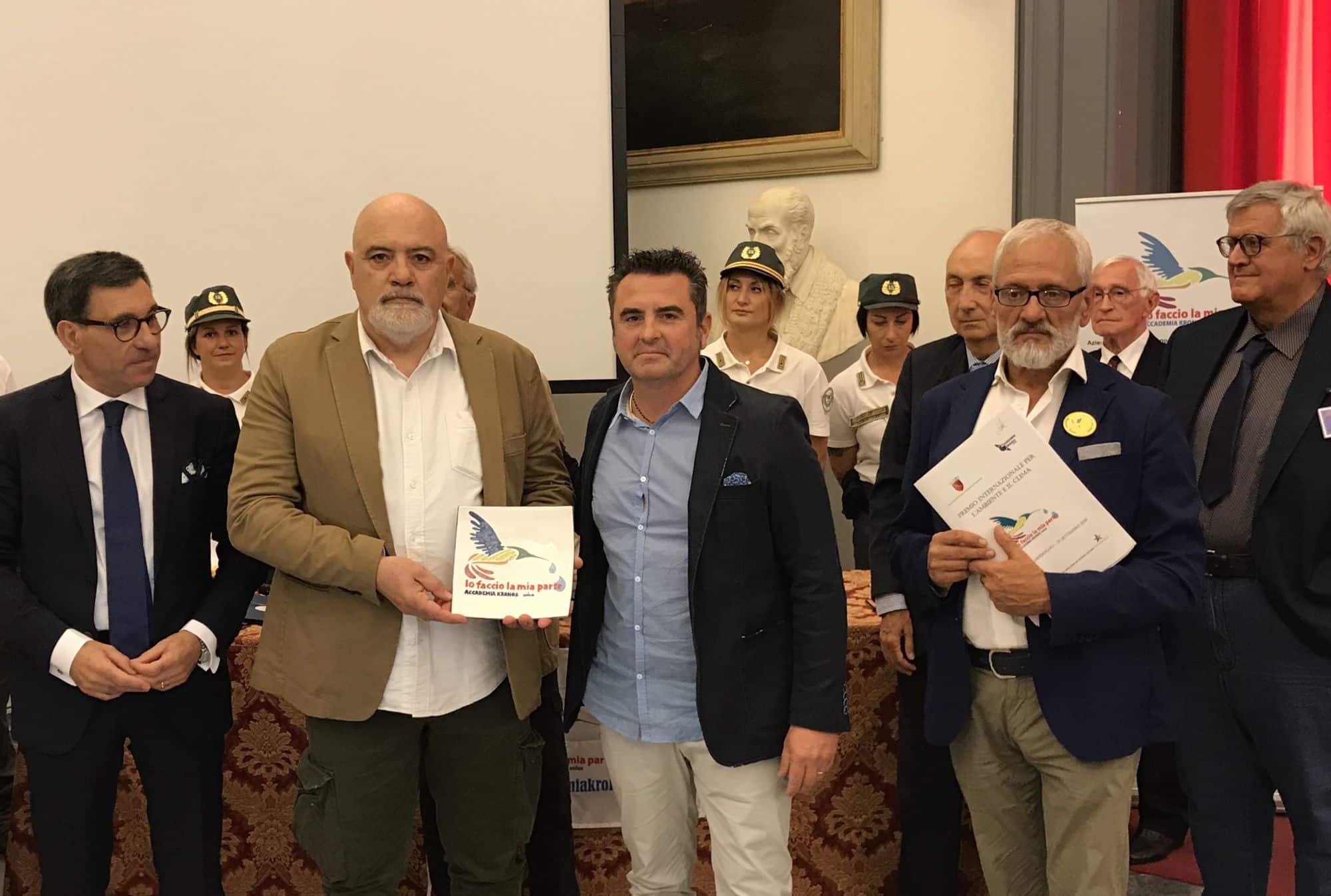 Premio Kronos, riconoscimento ad Allegrucci e Vannucci per i carri del carnevale dedicati all’ambiente