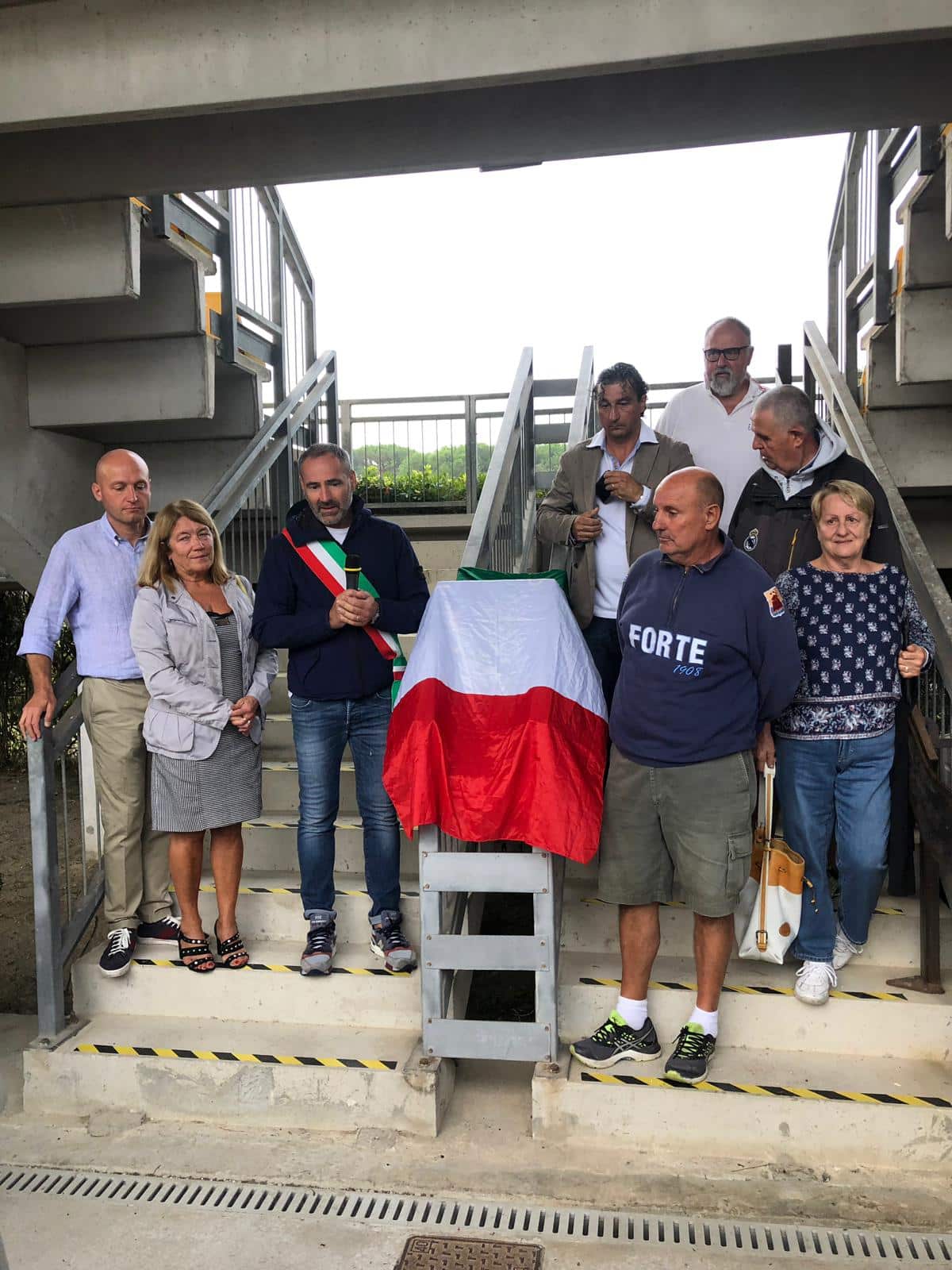 Targa commemorativa allo stadio Carlo Necchi