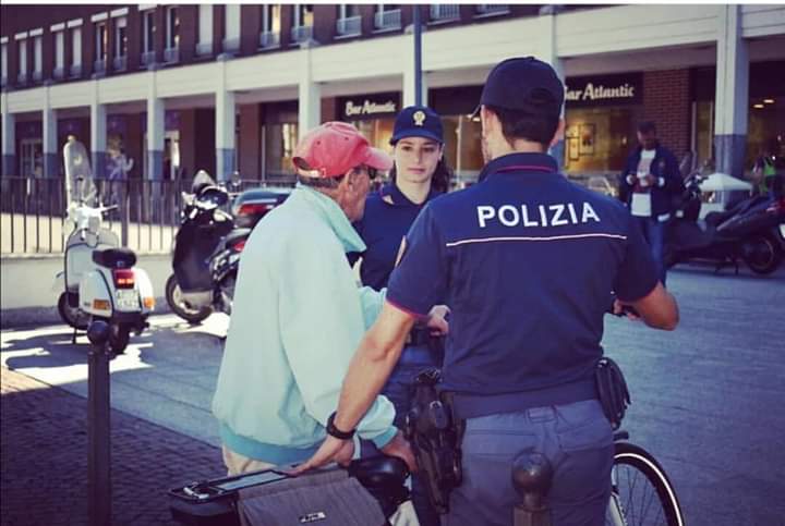 I poliziotti delle Volanti di Massa Carrara in pochi giorni salvano tre vite umane