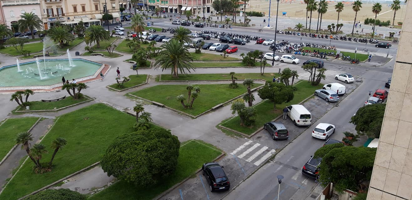 “Via le auto da piazza Mazzini e dal Belvedere delle Maschere”