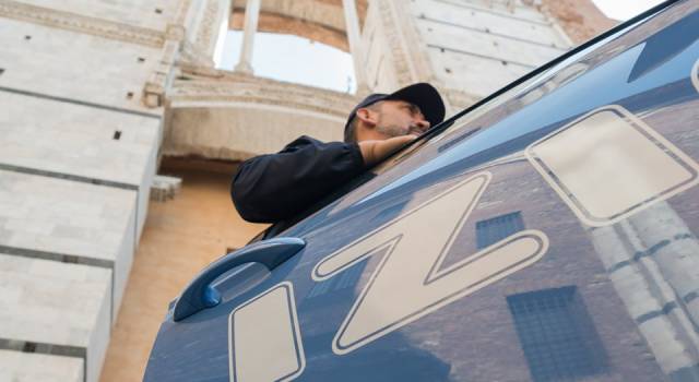 &#8220;Ennesima pugnalata dal Governo&#8221;, Polizia in piazza per manifestare il dissenso