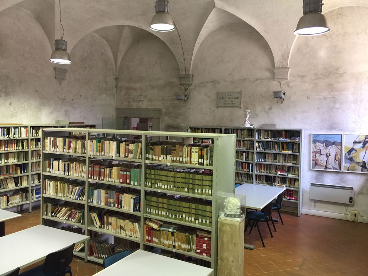 Un racconto, una poesia, un disegno o una foto per celebrare i 50 anni della Biblioteca comunale