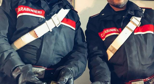 Ai domiciliari insulta i carabinieri per i troppi controlli e finisce in carcere