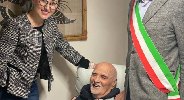 Visita del sindaco per i 104 anni di Bartolo Barsanti