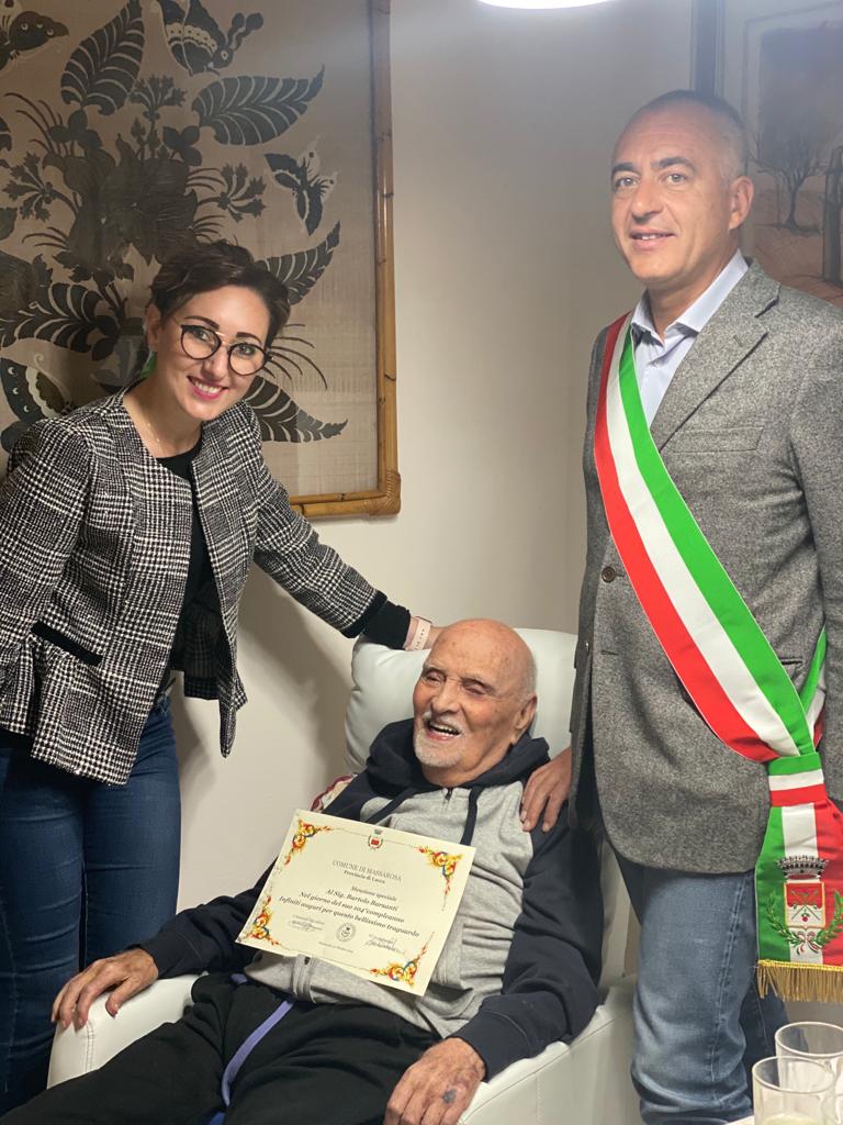 Visita del sindaco per i 104 anni di Bartolo Barsanti