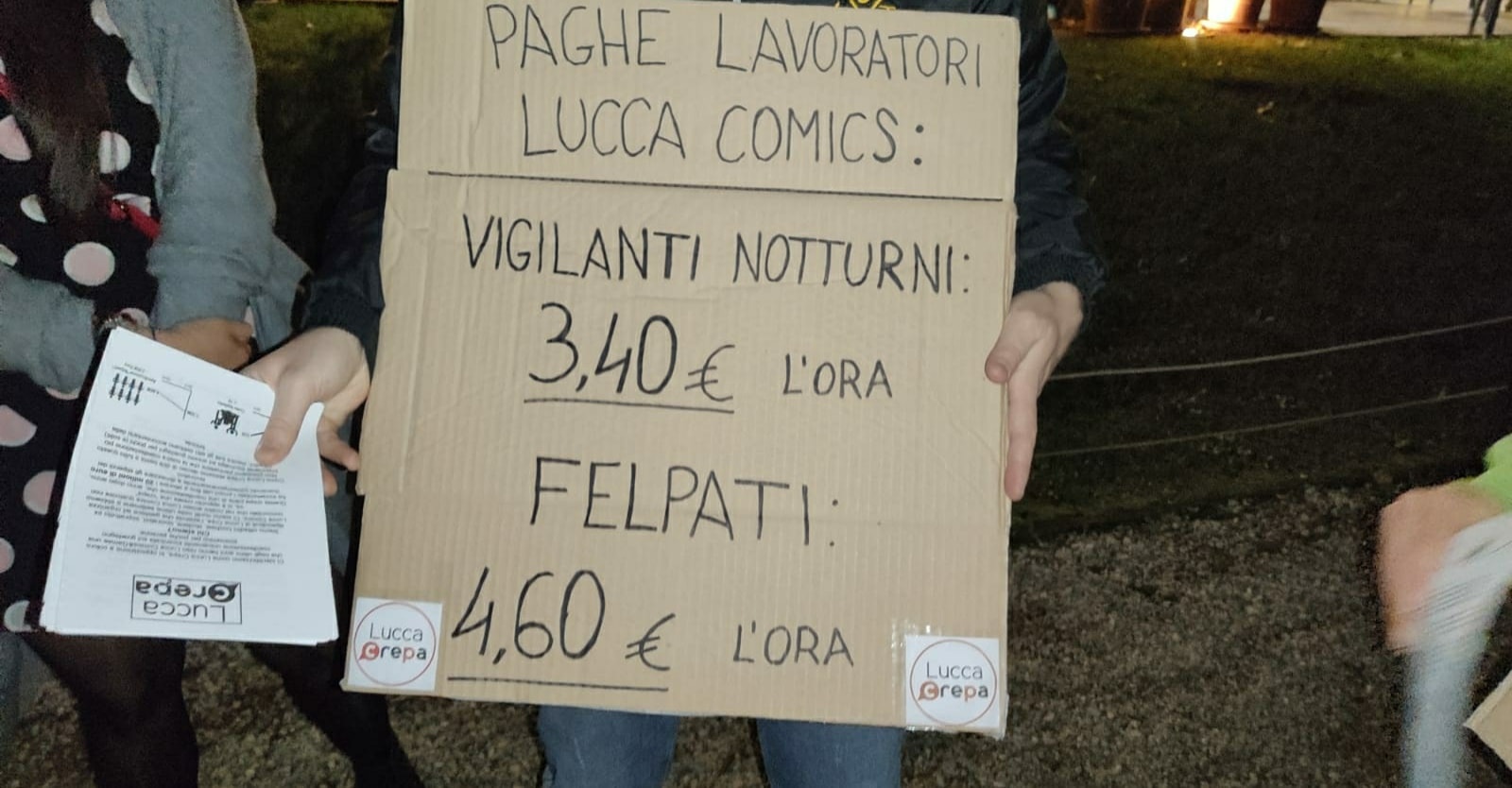 Lavoratori del Lucca Comics con paghe da fame: la protesta va in scena alla kermesse dei cosplayers