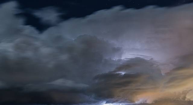 Il temporale in mare nelle foto di Mirco Trivellato