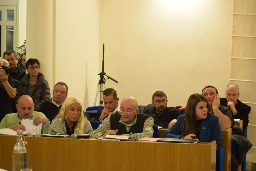 maggioranza massarosa