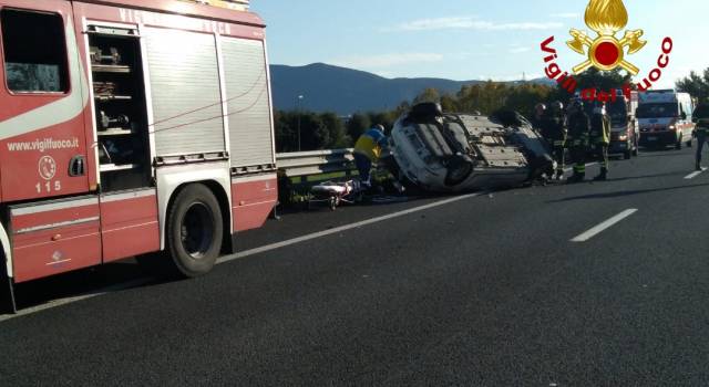 Si ribalta sulla Firenze Mare, code di 6 chilometri in autostrada anche per altri due incidenti
